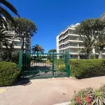 2P Front De Mer Bocca Cabana